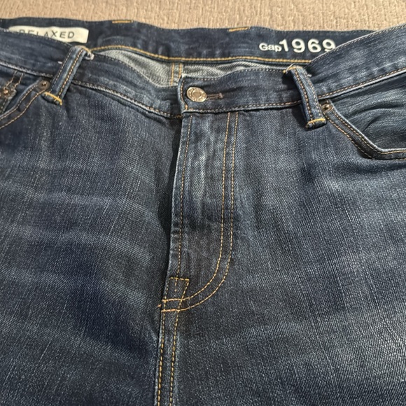 Men’s Gap Relaxed Jeans - Picture 4 of 7